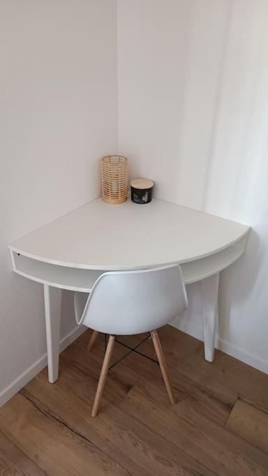 Apartamento Studio Cosy 12 Min Arc De Triomphe Rueil-Malmaison Exterior foto